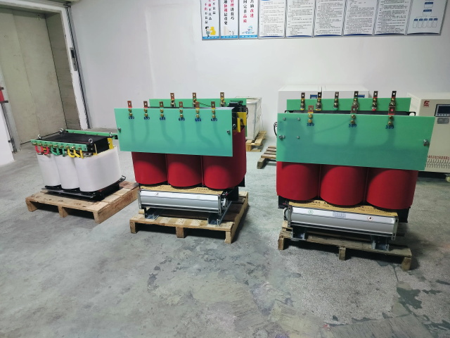 叙永KS11-1000KVA矿用变压器